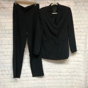 Yansi Fugel Black Matching Suit